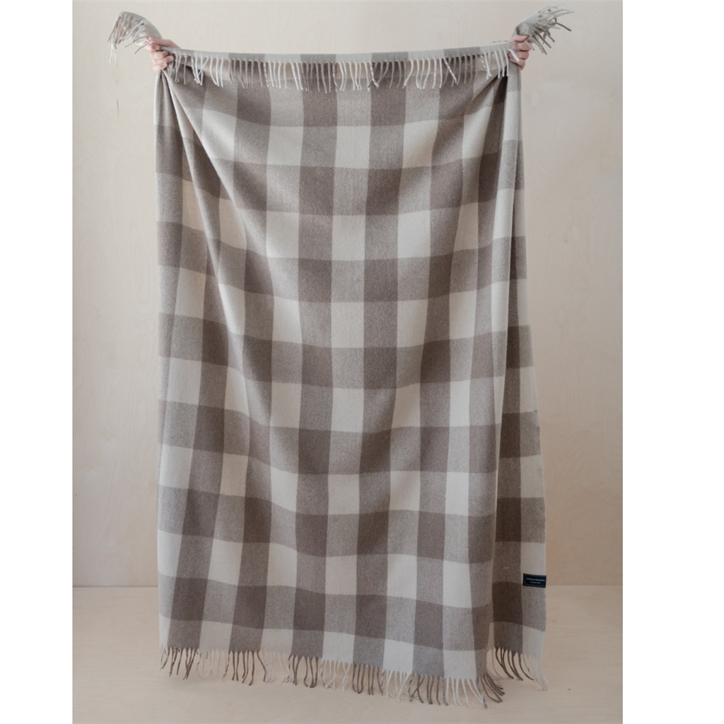 Große karierte Wolldecke beige tartan Jacob