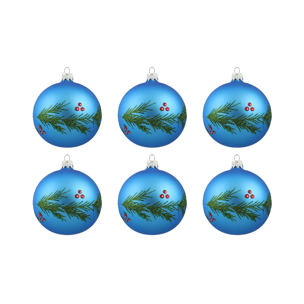 Set aus hellblauen Weihnachtskugeln mit Zweigdekor