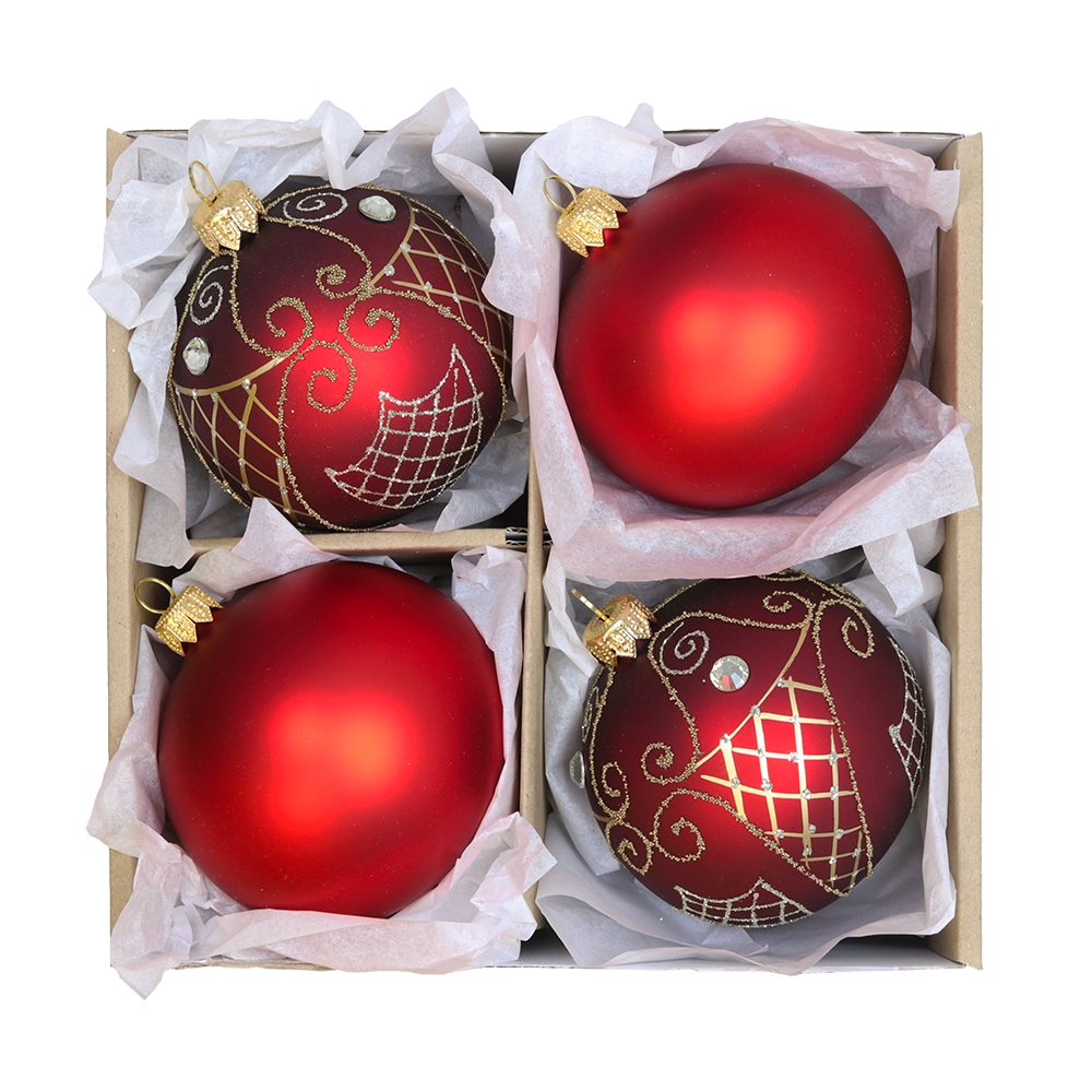 Set aus roten Weihnachtskugeln mit silber-goldenem Gitter