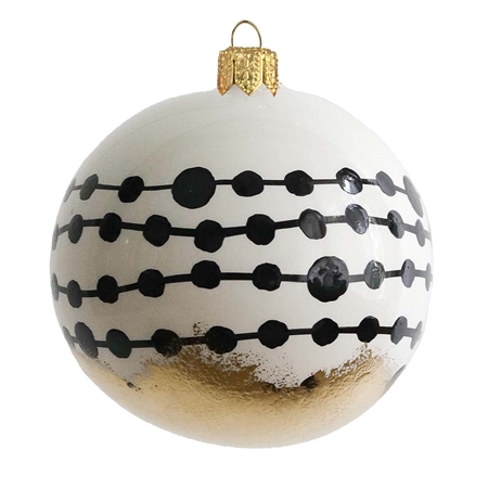 Weiße Weihnachtskugel mit schwarzem Kettendekor