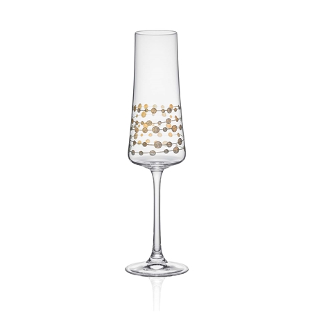 Ein Satz Champagnergläser mit einer Goldkette