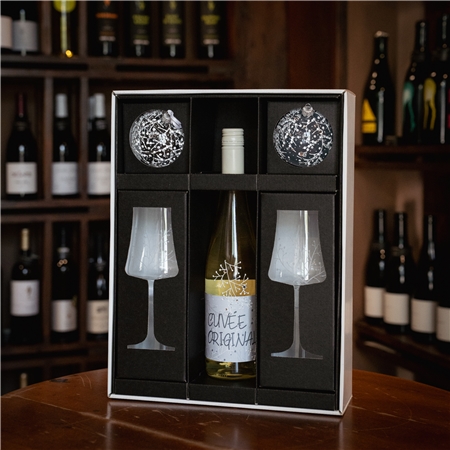 Luxusset mit Decanté-Wein und Glas aus der Kollektion Frosty Tenderness