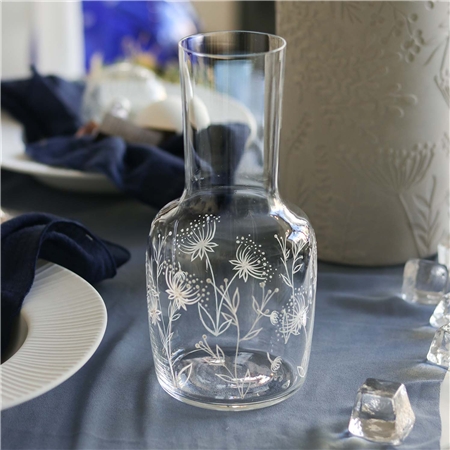 Handbemalte Karaffe mit Blumenmotiv