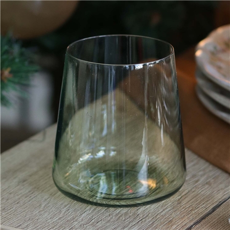 Glas in Fichtengrün