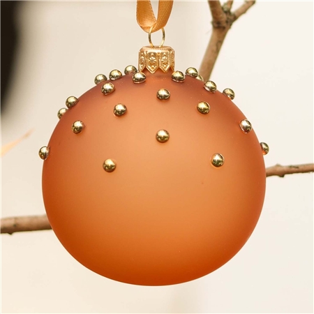 Glasornament in mattem Ziegelton mit goldenen Perlen